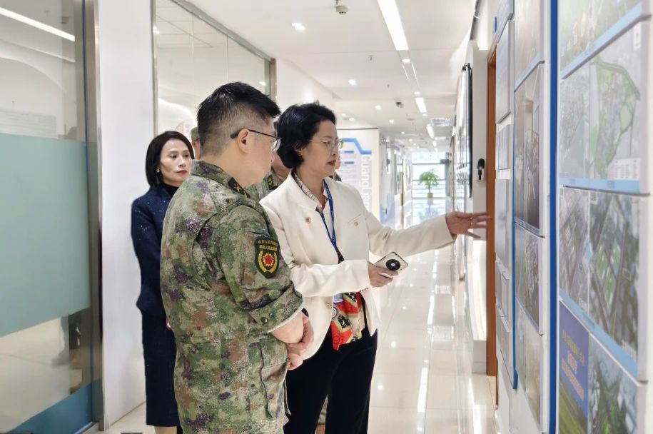 东莞市南城街道武装部部长陈少文一行莅临抖圈集团参观交流