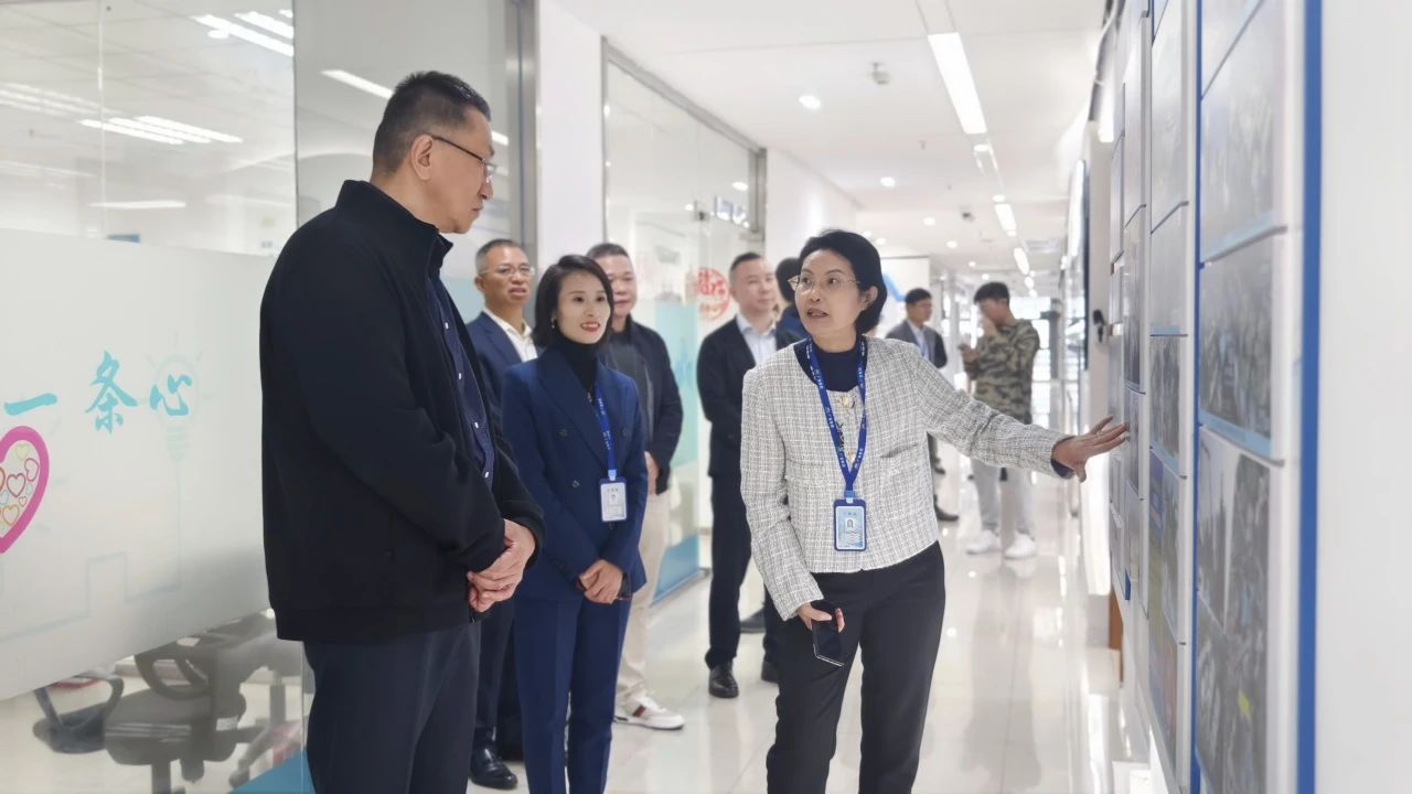抖圈集团｜东莞市南城街道党政代表团来访，，，，，调研数字化转型与智能化发展